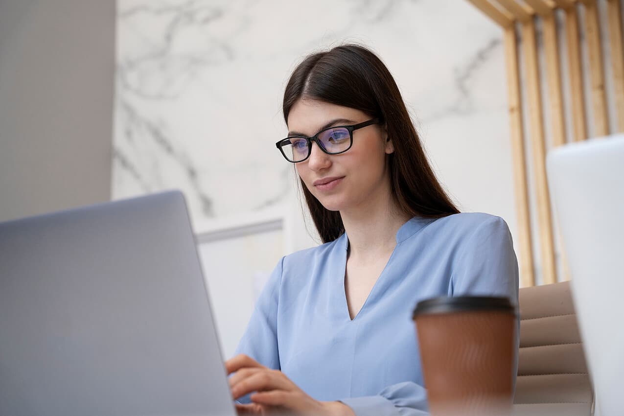girl working